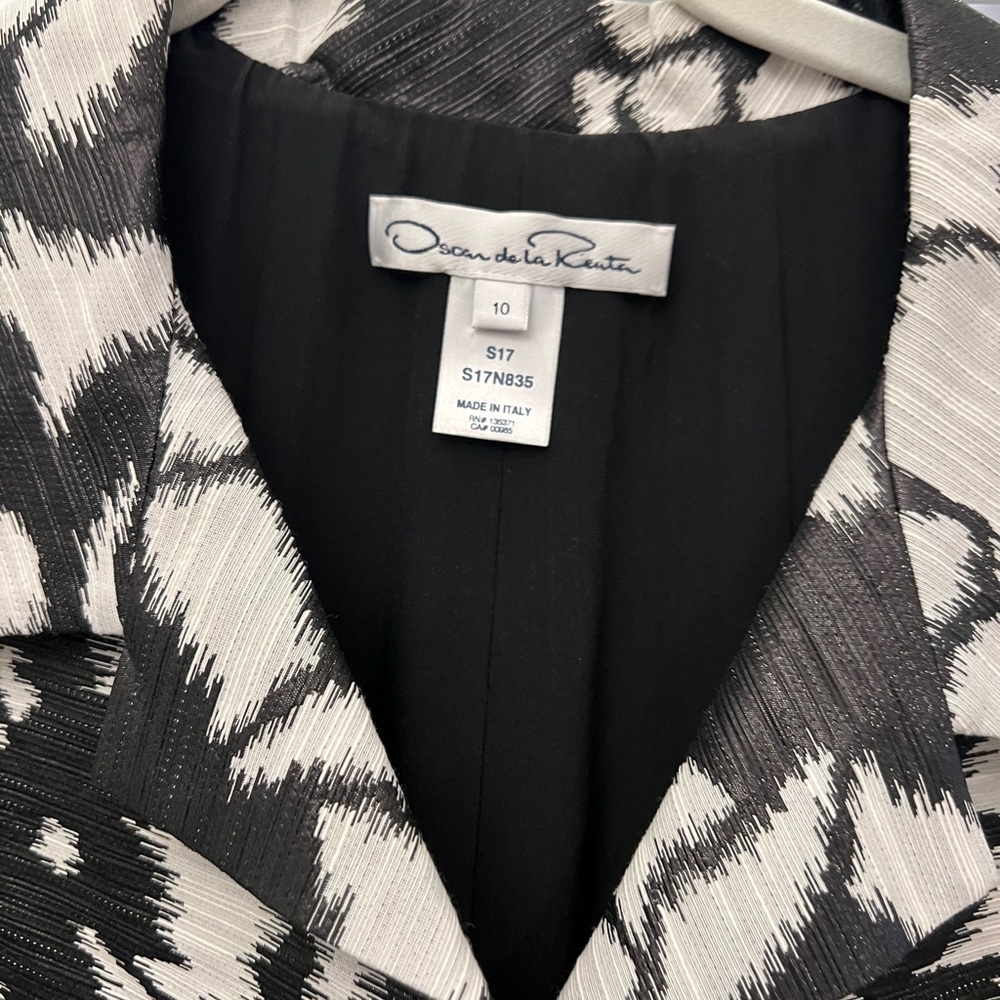 💗Oscar de la Renta - Picture 5 of 5